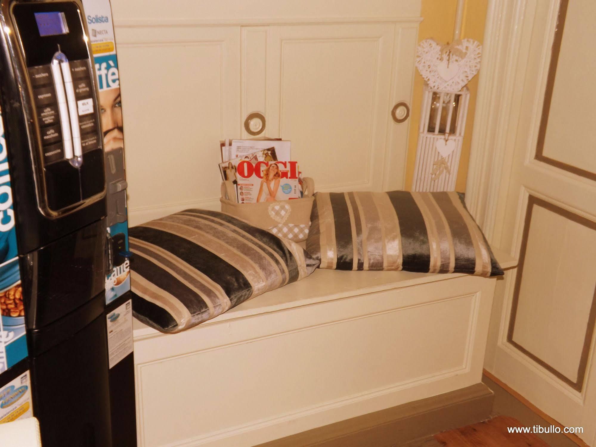 Tibullo Guesthouse Roma Ngoại thất bức ảnh