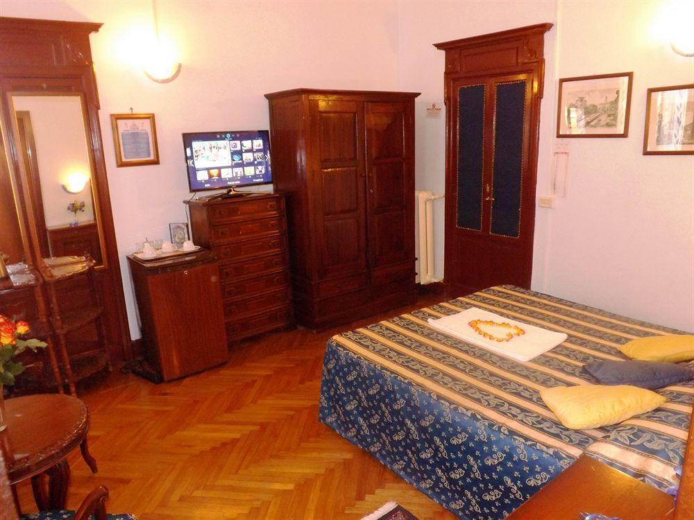 Tibullo Guesthouse Roma Ngoại thất bức ảnh