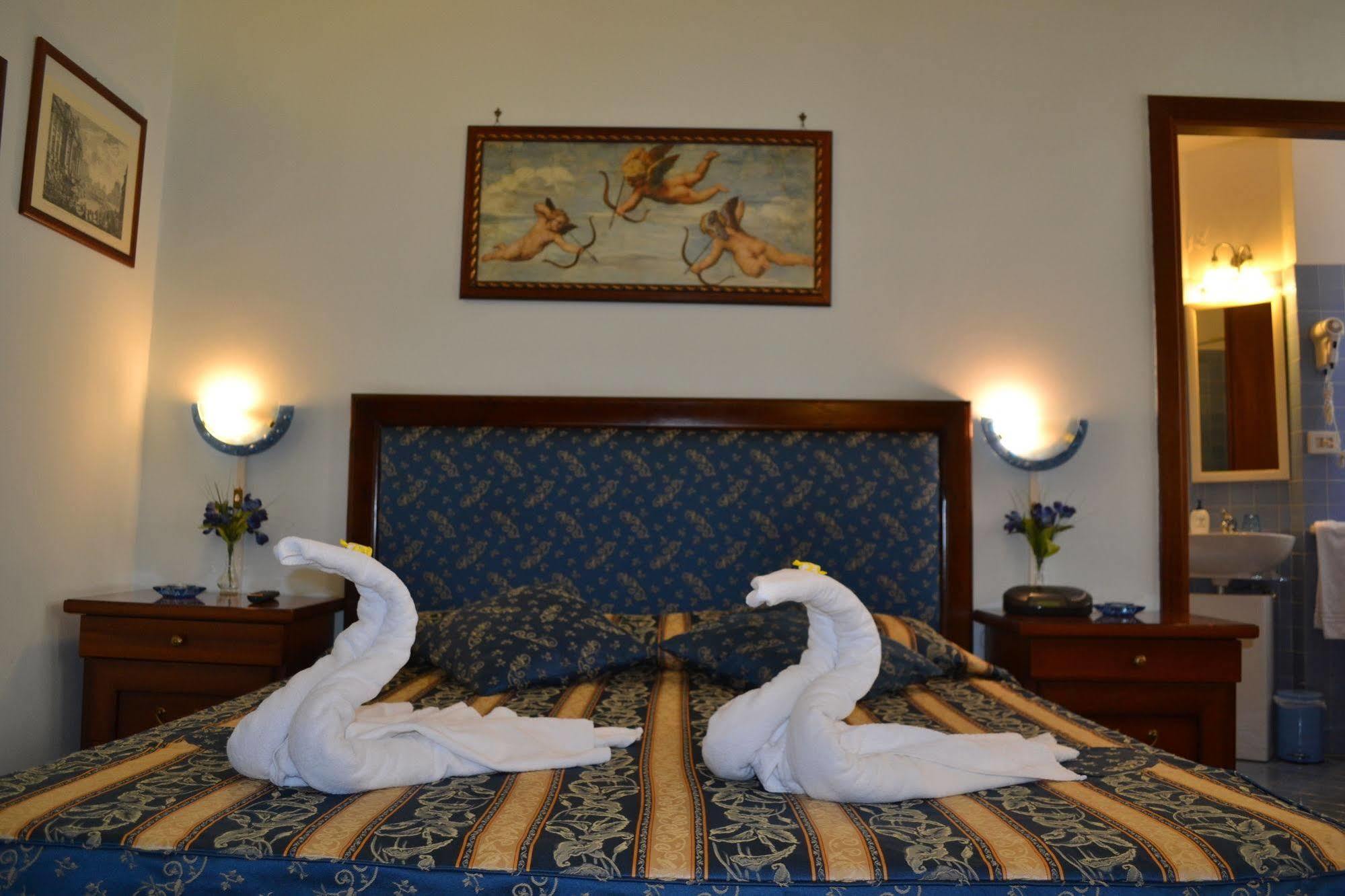 Tibullo Guesthouse Roma Ngoại thất bức ảnh