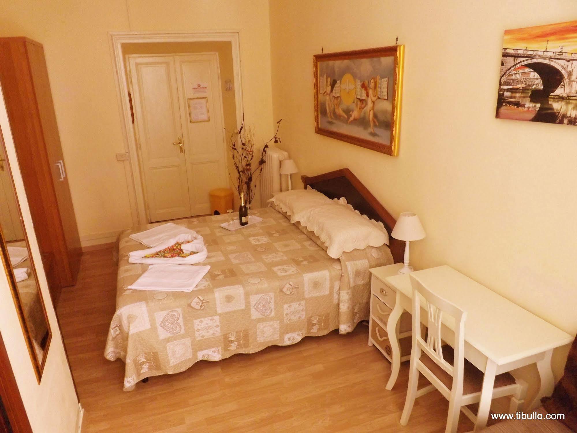 Tibullo Guesthouse Roma Ngoại thất bức ảnh