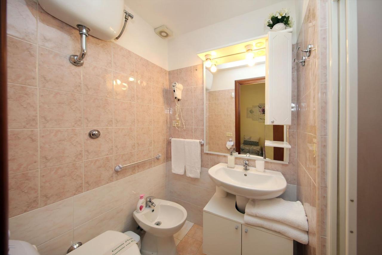 Tibullo Guesthouse Roma Ngoại thất bức ảnh